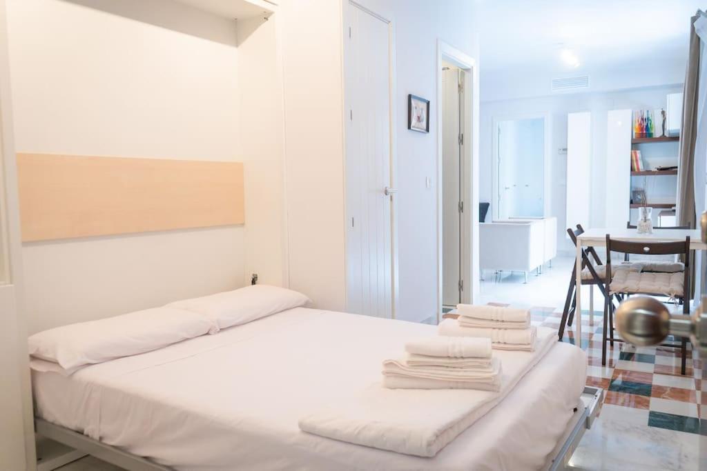 Apartamento Nuevo Junto A La Catedral De Sevilla Exterior foto